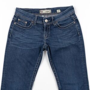 Buckle BKE Denim Women's‎ Payton Bootcut Size 28R Distressed White Embroidered